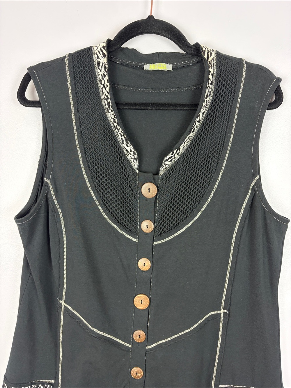 Dolcezza Black Button Front Sleeveless Tunic Vest Top Mesh & Abstract Print - Picture 3 of 13